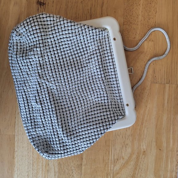 Vintage 1960's pearl cream Glomesh handbag, white metallic mesh - Picture 1 of 8
